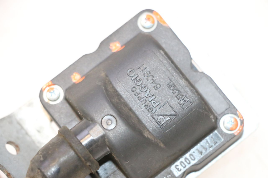 photo de BOBINA PIAGGIO MP3 LT 400 (2007 - 2012) - Dettagli dei punti di fissaggio
