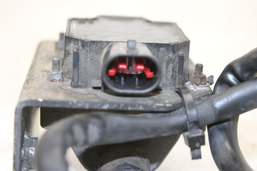 photo de BOBINA PIAGGIO MP3 RL 250 (2006 - 2010) - Primo piano tecnico