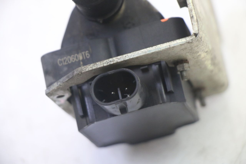 photo de BOBINA PIAGGIO MP3 RL 250 (2006 - 2010) - Dettagli dei punti di fissaggio