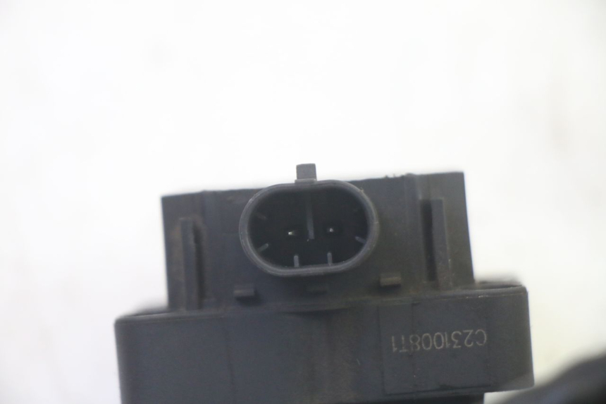 photo de BOBINA PIAGGIO MP3 RL 250 (2006 - 2010) - Dettagli dei punti di fissaggio