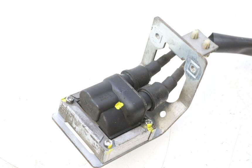 photo de BOBINA PIAGGIO MP3 500 (2011 - 2015) - Dettagli dei punti di fissaggio