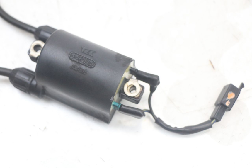 photo de BOBINA HONDA NTV DEAUVILLE 650 (1998 - 2001) - Primo piano tecnico