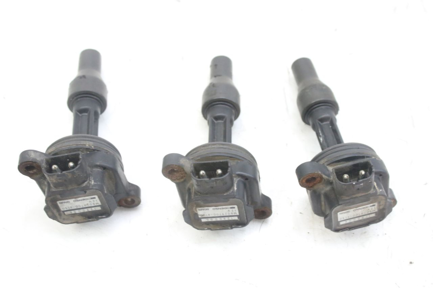 photo de BOBINA TRIUMPH SPRINT ST 955 (1999 - 2001) - Altra angolazione