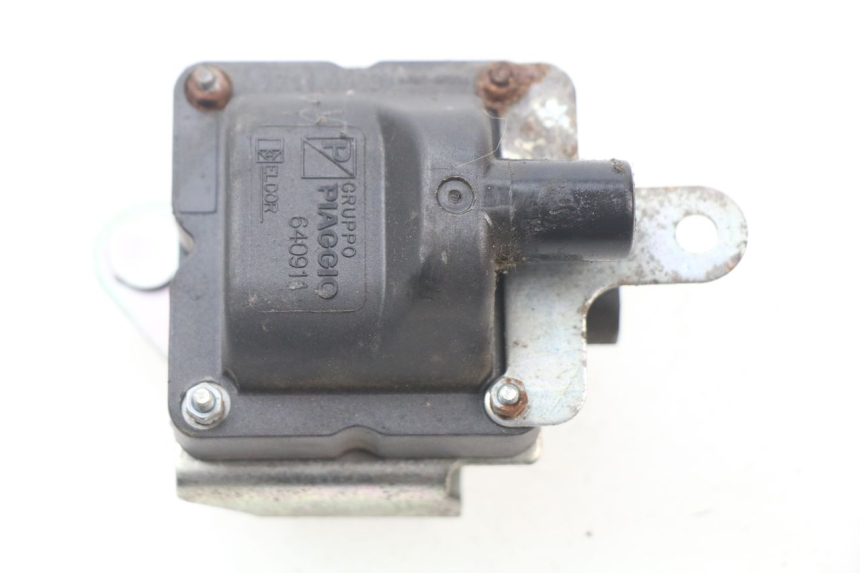 photo de Bobina PIAGGIO VESPA GTS IE ABS 300 (2016 - 2018) - Primo piano tecnico