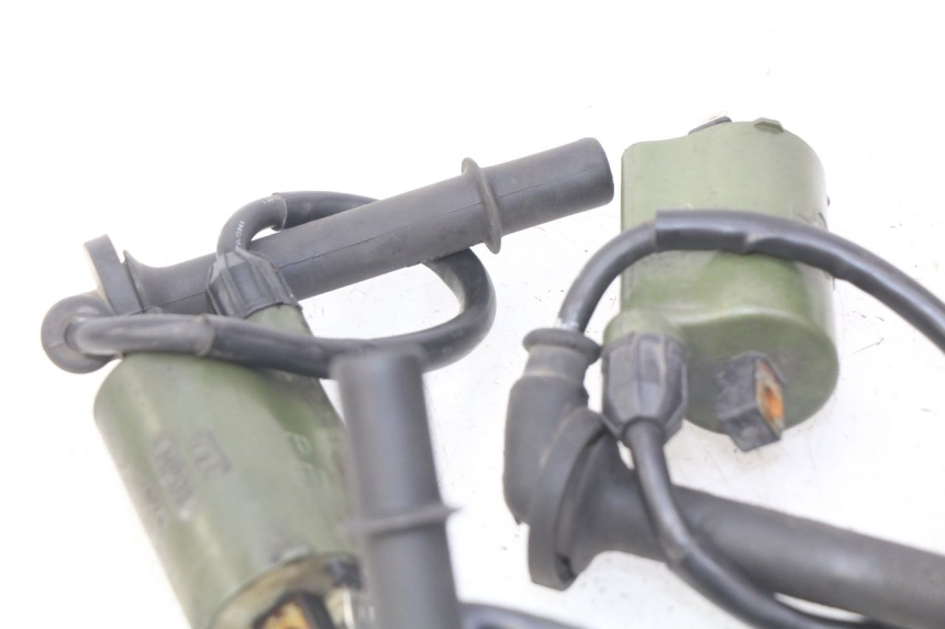 photo de BOBINA HONDA VFR FI RC46 800 (1998 - 2001) - Dettagli dei punti di fissaggio