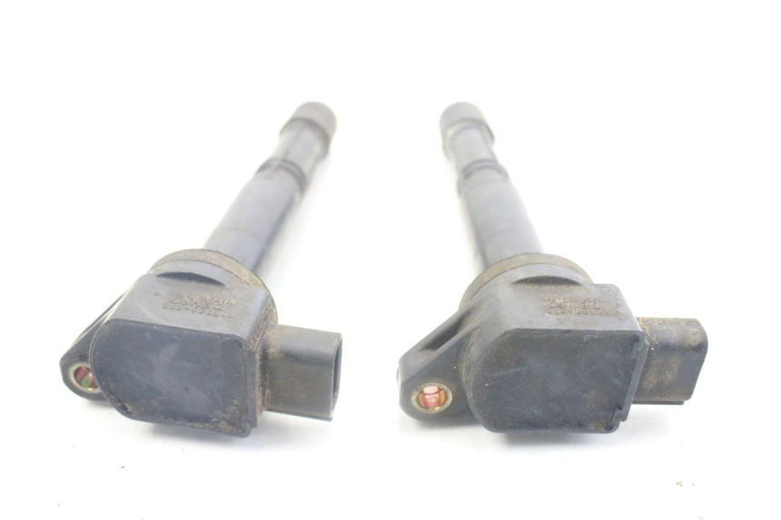 photo de BOBINA HONDA VFR VTEC RC46 800 (2002 - 2013) - Primo piano tecnico