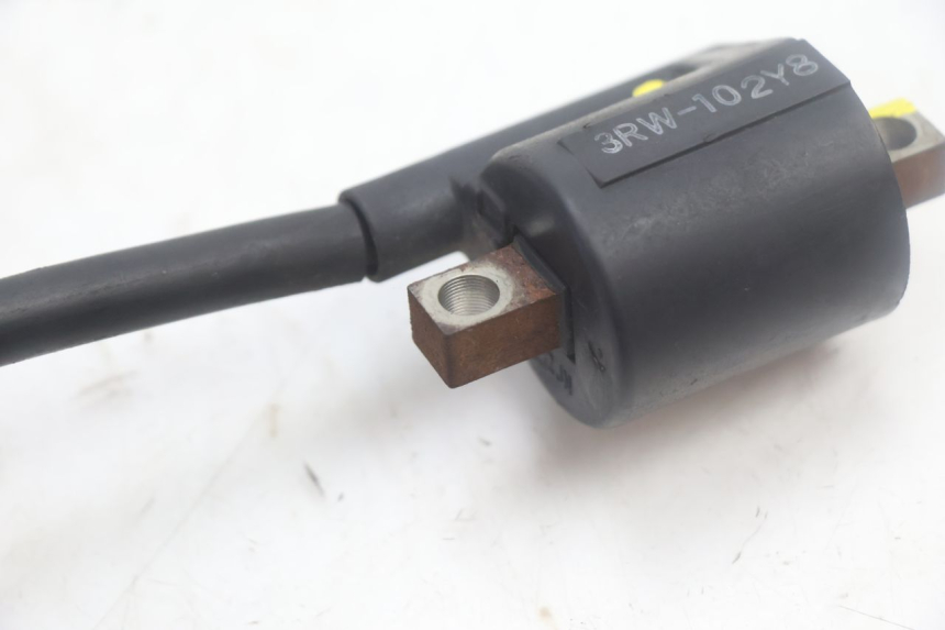 photo de BOBINA YAMAHA YP MAJESTY 125 (2002 - 2006) - Dettagli dei punti di fissaggio