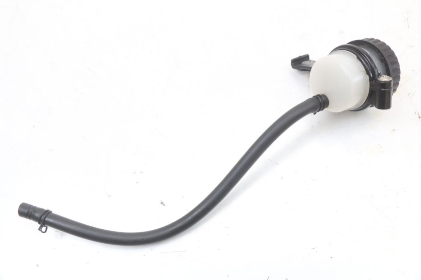 photo de VASO FLUIDO FRENI MOTO GUZZI NORGE 8V GT 1200 (2011 - 2016) - Zoom sullo stato d'uso