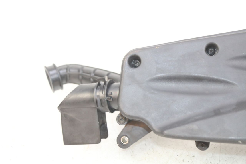 photo de SCATOLA DELL'ARIA KYMCO AGILITY 16+ 4T 50 (2018 - 2023) - Primo piano tecnico