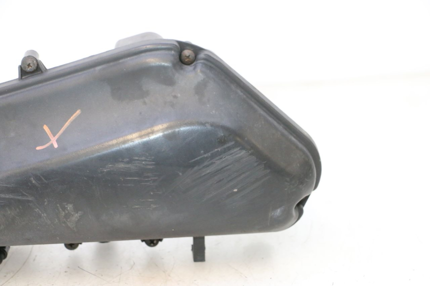 photo de SCATOLA DELL'ARIA KYMCO AGILITY 4T 50 (2005 - 2018) - Dettagli dei punti di fissaggio
