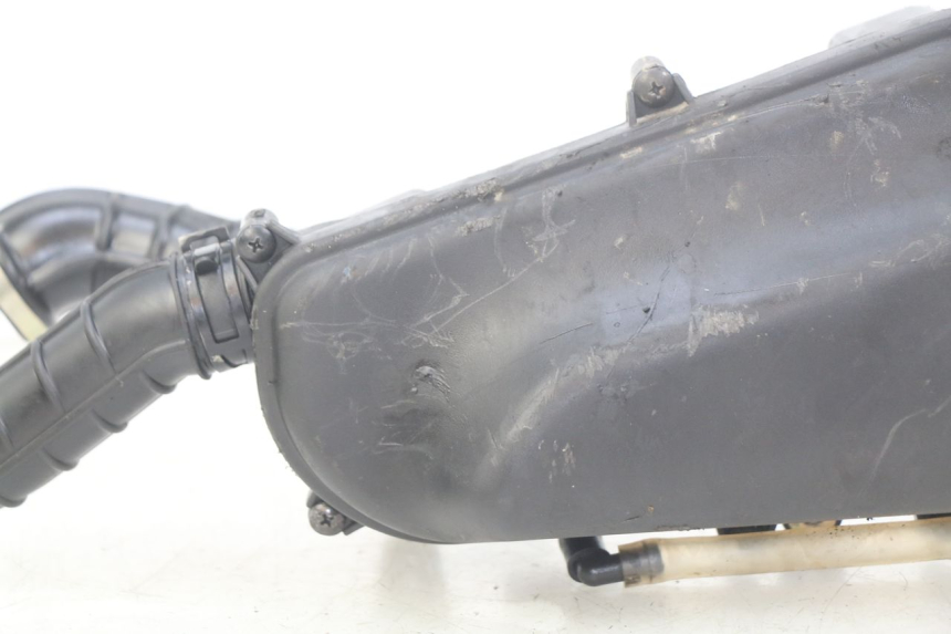 photo de SCATOLA DELL'ARIA KYMCO AGILITY NAKED RENOUVO 4T 50 (2018 - 2020) - Stato della superficie e materiale