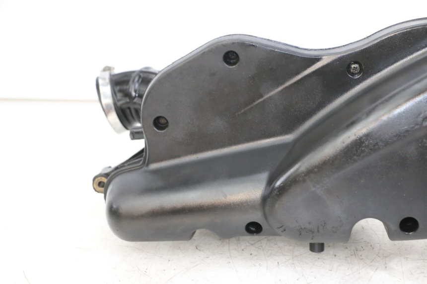 photo de ARIA SCATOLA PIAGGIO BEVERLY 125 (1998 - 2005) - Stato della superficie e materiale