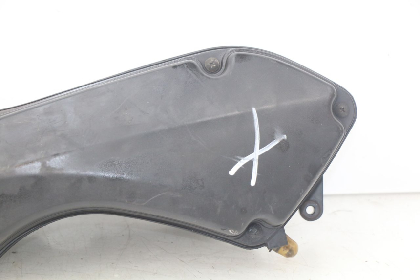 photo de SCATOLA DELL'ARIA SUZUKI BURGMAN 125 (2007 - 2014) - Dettagli dei punti di fissaggio