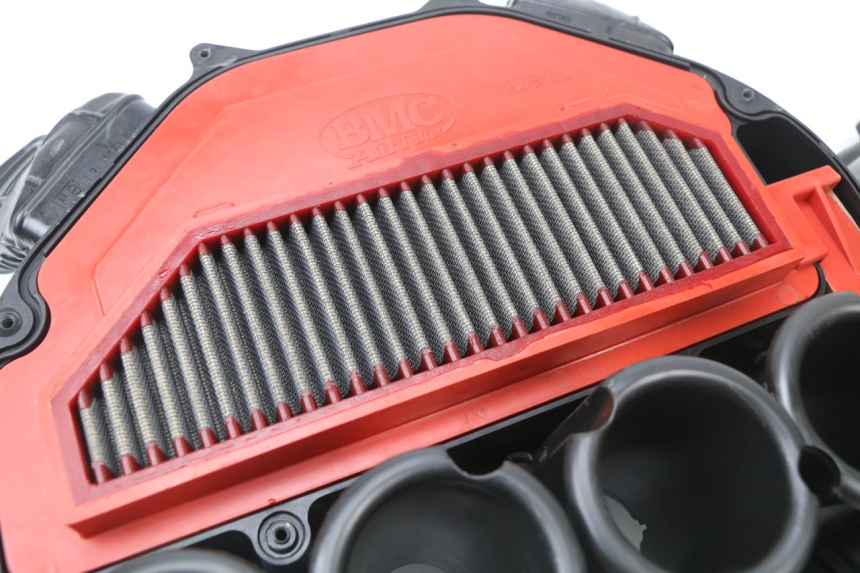 photo de ARIA SCATOLA HONDA CBR 929 RR FIREBLADE 900 (2000 - 2001) - Vista d'insieme del prodotto