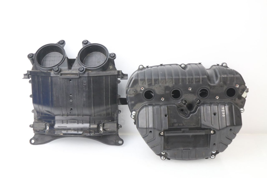 photo de ARIA SCATOLA HONDA CBR RR FIREBLADE 1000 (2006 - 2007) - Primo piano tecnico