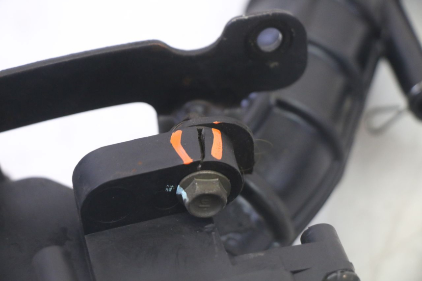 photo de SCATOLA DELL'ARIA SYM CROX 4T 50 (2016 - 2023) - Primo piano tecnico