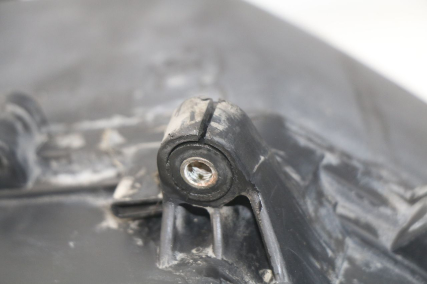 photo de SCATOLA DELL'ARIA KYMCO DINK STREET 125 (2009 - 2014) - Primo piano tecnico