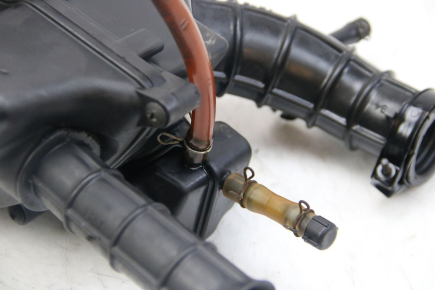 photo de SCATOLA DELL'ARIA KYMCO DINK STREET 125 (2009 - 2014) - Vista d'insieme del prodotto