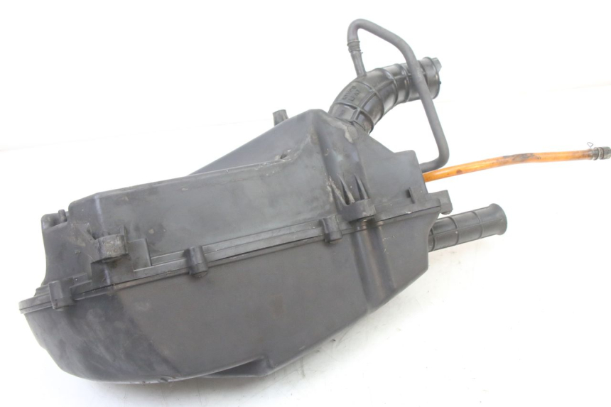 photo de SCATOLA DELL'ARIA KYMCO DINK STREET 125 (2009 - 2014) - Dettagli dei punti di fissaggio