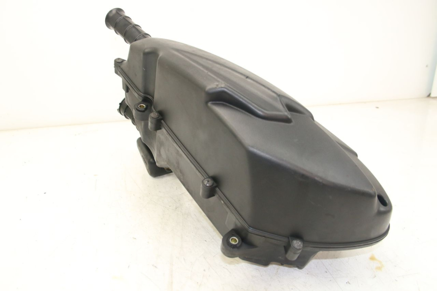 photo de SCATOLA DELL'ARIA KYMCO DOWNTOWN ABS 125 (2015 - 2017) - Primo piano tecnico