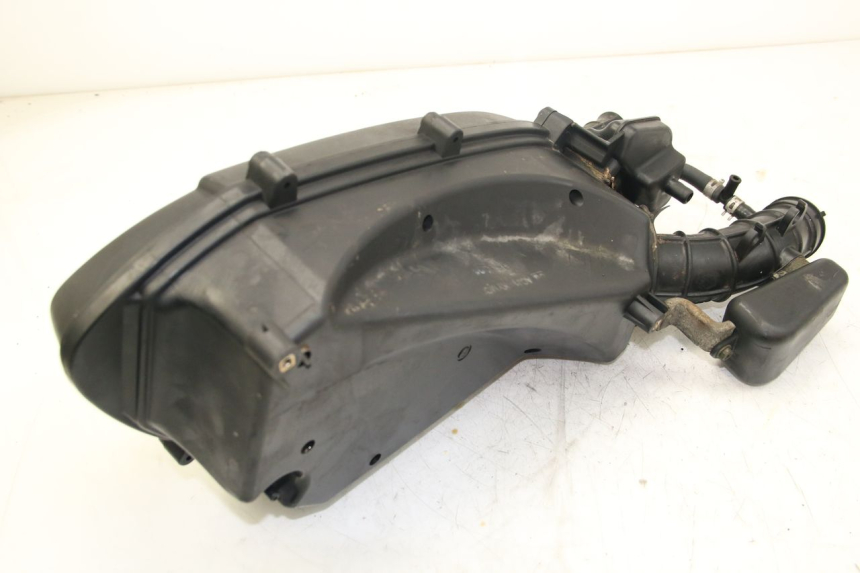 photo de SCATOLA DELL'ARIA KYMCO DOWNTOWN ABS 125 (2015 - 2017) - Stato della superficie e materiale