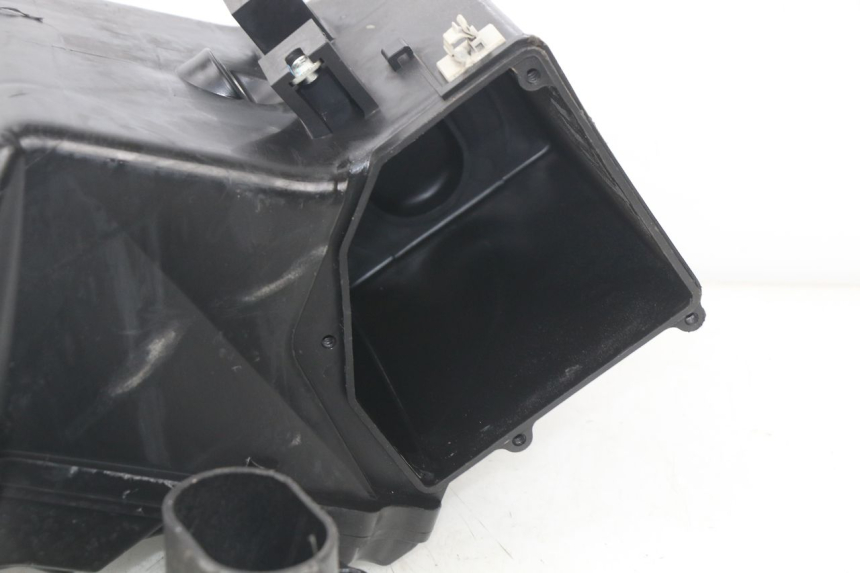 photo de SCATOLA DELL'ARIA YAMAHA FJR ABS 1300 (2006 - 2012) - Stato della superficie e materiale