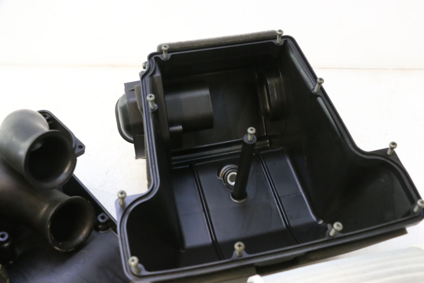 photo de ARIA SCATOLA YAMAHA FJR 1300 (2001 - 2005) - Caratteristiche distintive