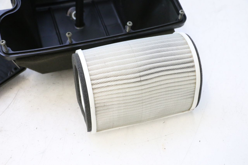 photo de ARIA SCATOLA YAMAHA FJR 1300 (2001 - 2005) - Zoom sui componenti