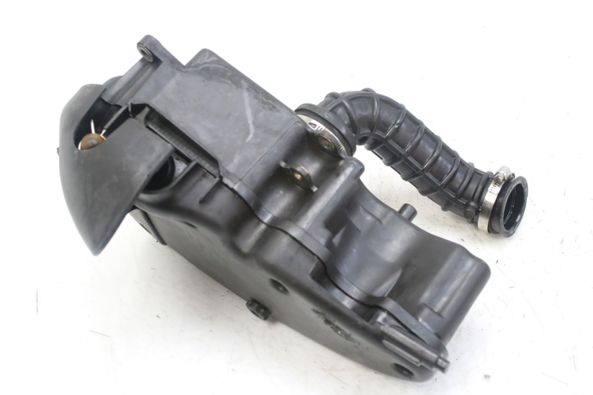 photo de SCATOLA DELL'ARIA PIAGGIO FLY 4T 50 (2013 - 2017) - Primo piano tecnico