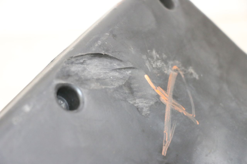 photo de SCATOLA DELL'ARIA PIAGGIO FLY 4T 50 (2013 - 2017) - Zoom sullo stato d'uso