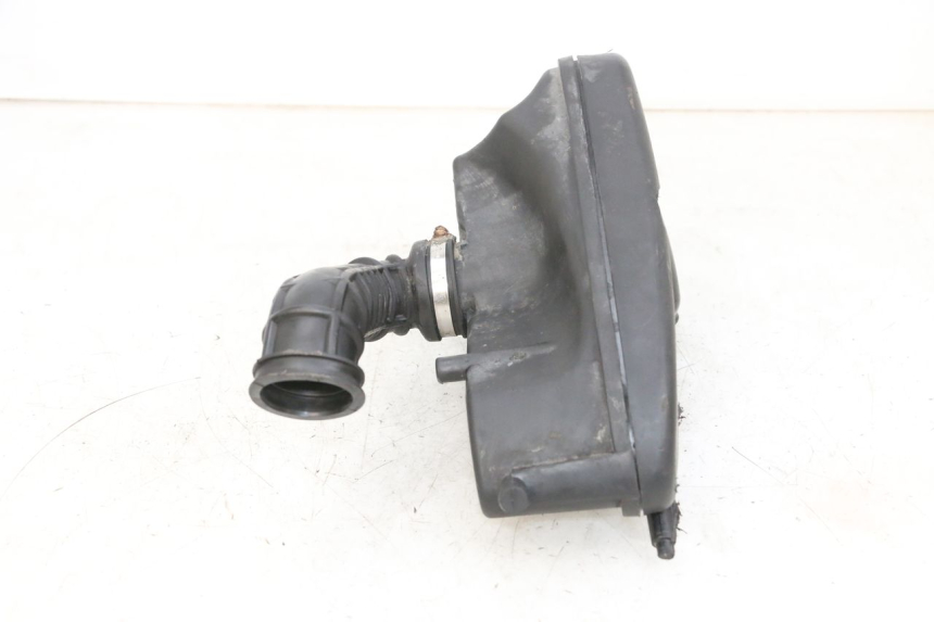 photo de SCATOLA DELL'ARIA PIAGGIO FLY 4T 50 (2013 - 2017) - Stato della superficie e materiale