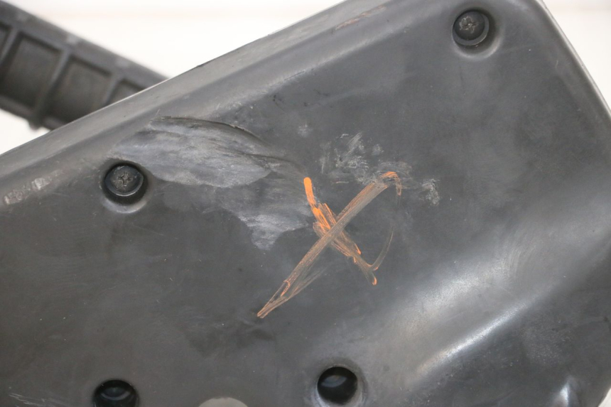 photo de SCATOLA DELL'ARIA PIAGGIO FLY 4T 50 (2013 - 2017) - Marcature e riferimenti originali