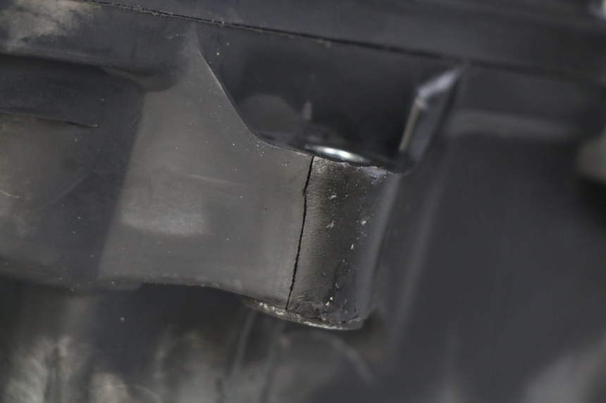 photo de SCATOLA DELL'ARIA HONDA FORZA 125 (2015 - 2016) - Primo piano tecnico