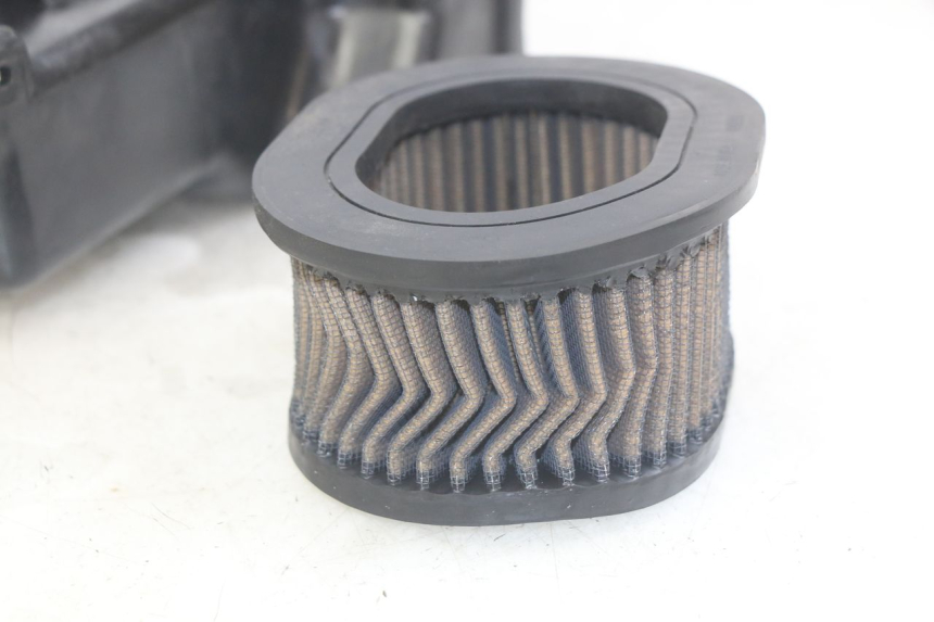 photo de SCATOLA DELL'ARIA YAMAHA FZS FAZER 600 (1998 - 2001) - Altra vista dell'articolo