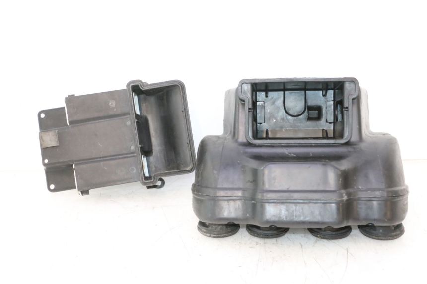 photo de ARIA SCATOLA KAWASAKI GPX F ZX750F 750 (1986 - 1990) - Dettagli dei punti di fissaggio