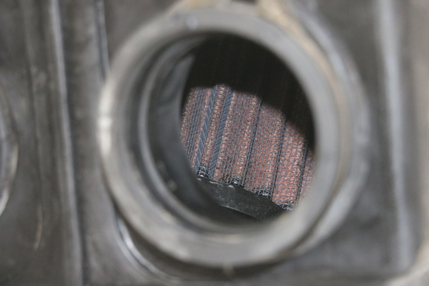 photo de SCATOLA D'ARIA SUZUKI GS GSE 500 (2001 - 2003) - Dettaglio del componente