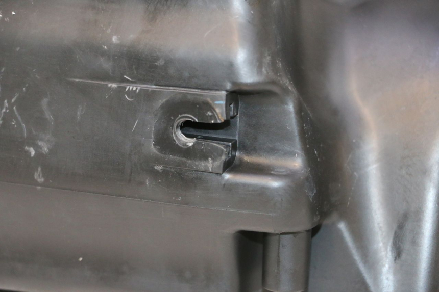 photo de ARIA SCATOLA SUZUKI GSF N BANDIT 1200 (2001 - 2005) - Zoom sullo stato d'uso