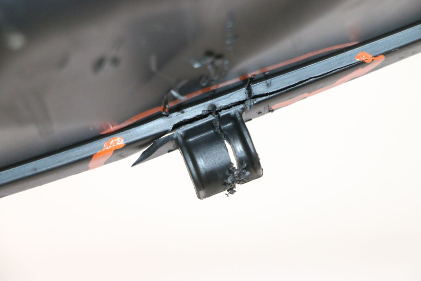 photo de ARIA SCATOLA SUZUKI GSF N BANDIT 1200 (2001 - 2005) - Stato della superficie e materiale