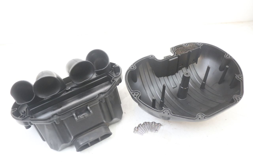 photo de Scatola dell'aria SUZUKI GSR 750 (2011 - 2017) - Ricambio usato controllato