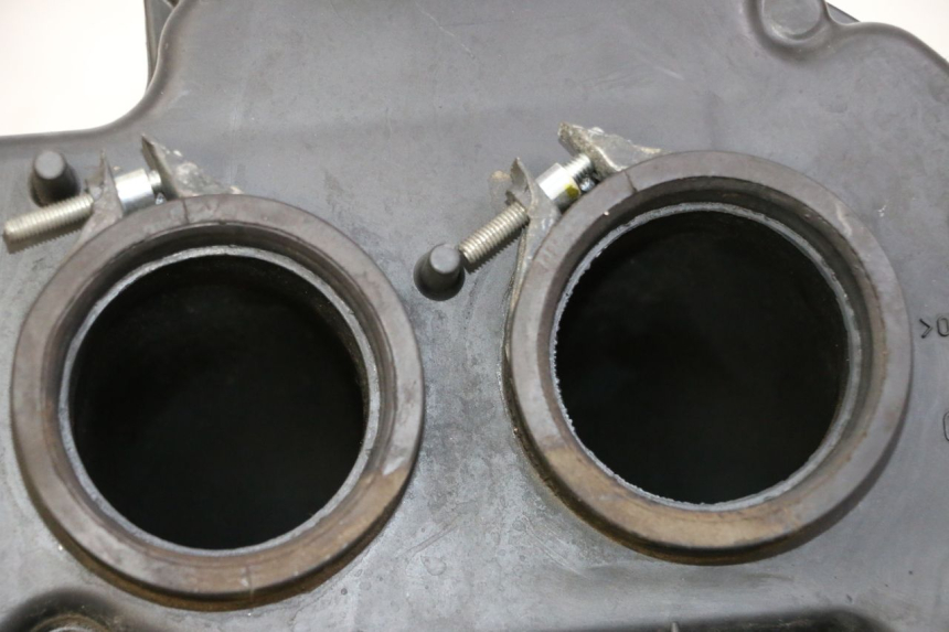 photo de Scatola dell'aria SUZUKI GSR 750 (2011 - 2017) - Zoom sullo stato d'uso