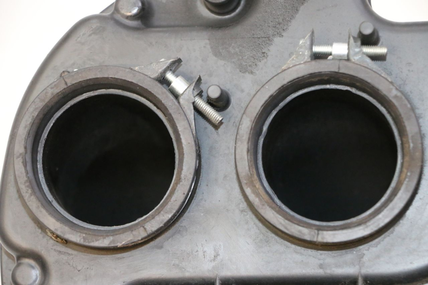 photo de Scatola dell'aria SUZUKI GSR 750 (2011 - 2017) - Altra angolazione