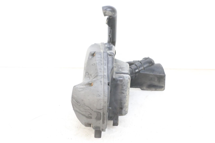 photo de Scatola dell'aria SYM GTS EVO 125 (2009 - 2013) - Dettagli dei punti di fissaggio