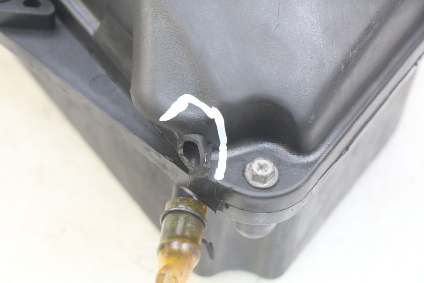 photo de SCATOLA DELL'ARIA YAMAHA HW XENTER 125 (2011 - 2017) - Dettaglio del componente