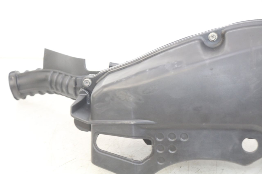 photo de SCATOLA DELL'ARIA YAMAHA HW XENTER 125 (2011 - 2017) - Dettagli dei punti di fissaggio
