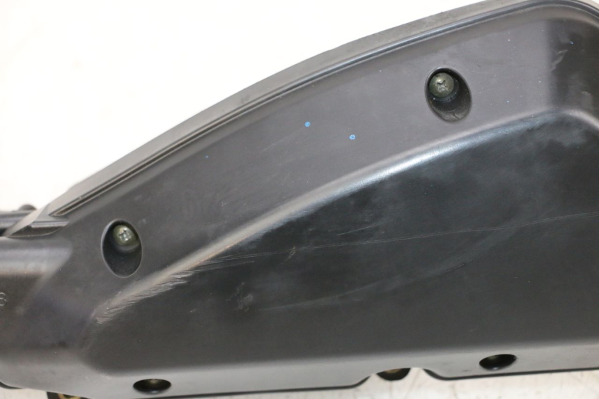 photo de SCATOLA DELL'ARIA PEUGEOT KISBEE 4T 50 (2010 - 2017) - Stato della superficie e materiale