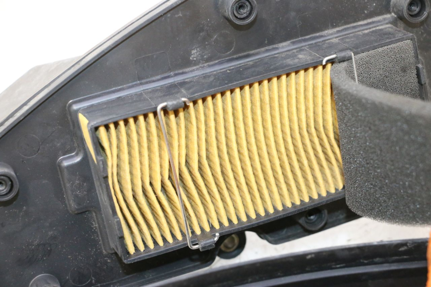 photo de SCATOLA DELL'ARIA PEUGEOT KISBEE 4T 50 (2010 - 2017) - Dettagli dei punti di fissaggio