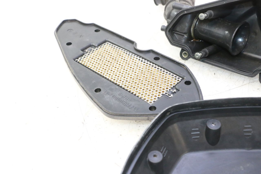 photo de SCATOLA DELL'ARIA PEUGEOT KISBEE 4T 50 (2010 - 2017) - Marcature e riferimenti originali