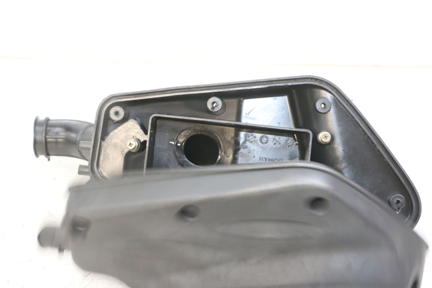 photo de SCATOLA DELL'ARIA KYMCO DINK 4T 50 (2007 - 2018) - Dettagli dei punti di fissaggio