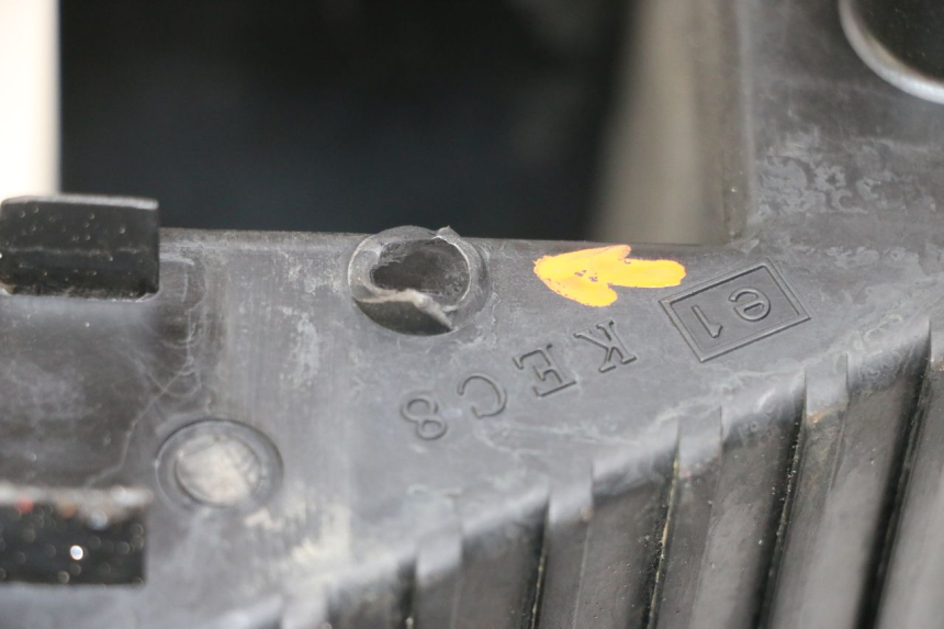 photo de ARIA SCATOLA KYMCO STRYKER OFF ROAD 125 (1999 - 2005) - Primo piano tecnico