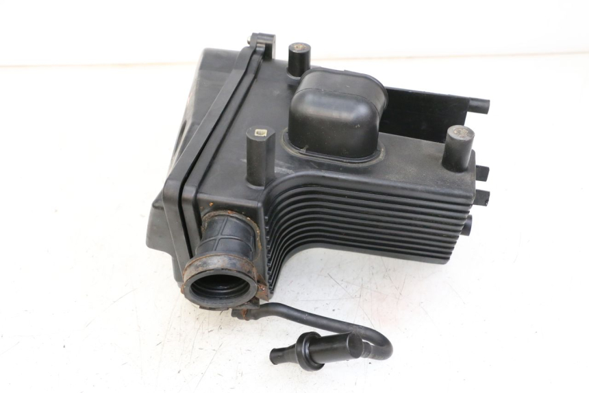 photo de ARIA SCATOLA KYMCO STRYKER OFF ROAD 125 (1999 - 2005) - Dettagli dei punti di fissaggio